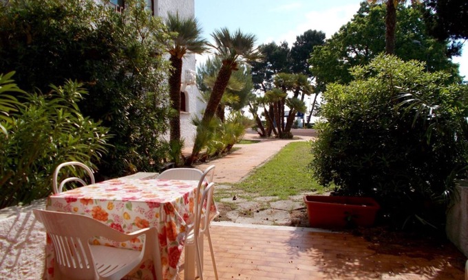 Villaggio Taunus Apartment | Relaxing Numana Two-Room Apartment with Generous Terrace
