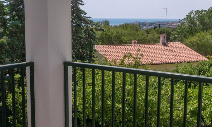 Villaggio Taunus Apartment | Seaside Apartment with Terrace and Spa in Numana
