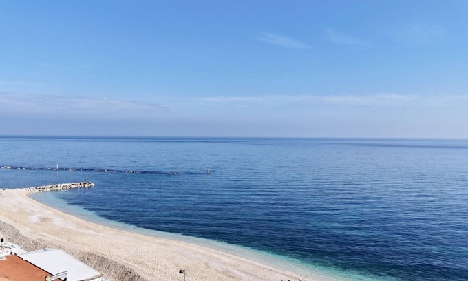 Numana Apartment | Beachfront Apartment at Spiaggiola, Numana - Family Friendly
