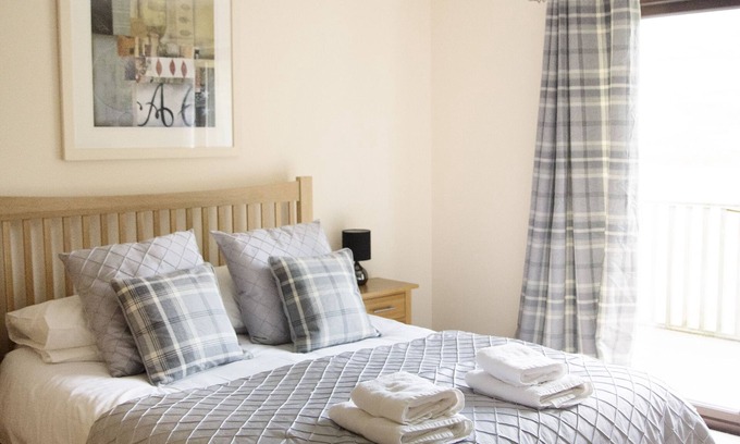 Foss Ski Chalet | Unforgettable Stay at Na Craigean Lodge - Glengoulandie