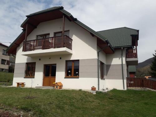 Szczawnik House | Discover NA KOŃCU ŚWIATA: Pet-Friendly Retreat Awaits