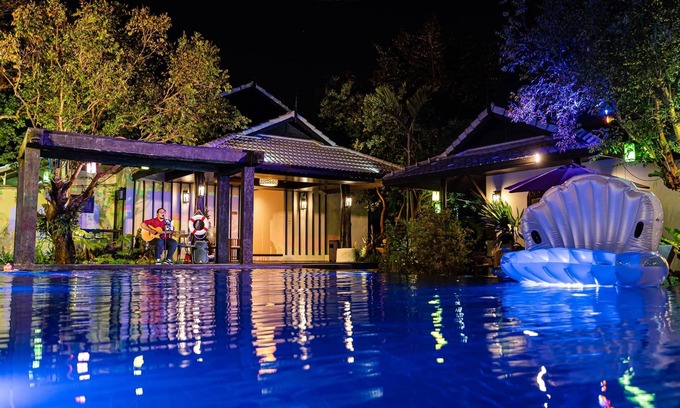 Tha Sala Hotel | Relax at Na Mantra Resort SHA with Pool and Family Amenities