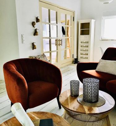 Neustadt an der Waldnaab Apartment | Enjoy Oceanfront Relaxation at Naabsuite - Rated 9.2/10