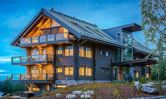 Ahtari House | Naava Chalet 101: Lake View with Spa & Family-Friendly Amenities