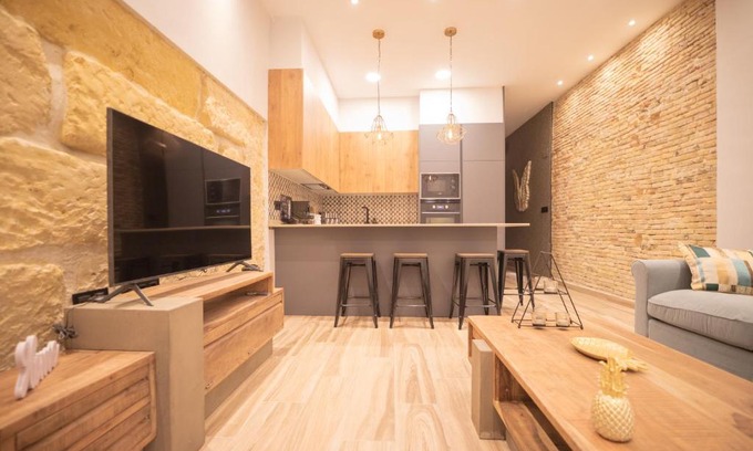 Diputacion de Cartagena Casco Apartment | Modern Nabrisa Apartment in City Center with Parking Option