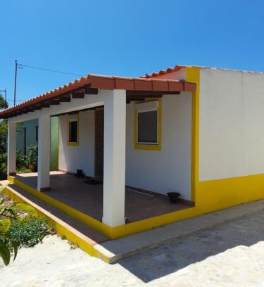 Nadadouro House | Relax at Nadadouro Eco-Country Cottage with Pet-Friendly Amenities