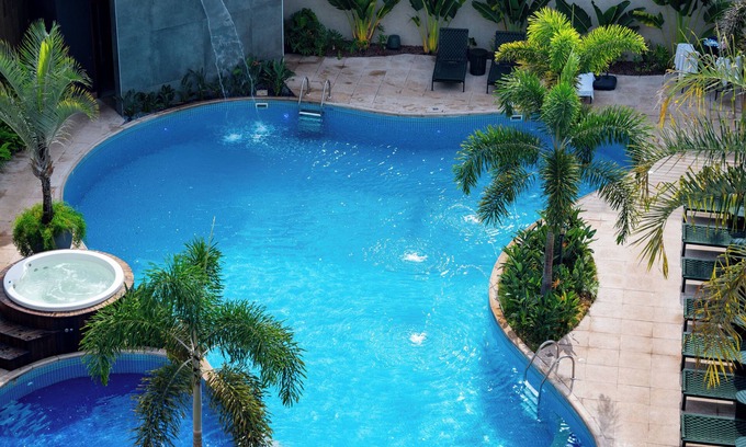 Foz do Iguacu City Centre Hotel | Relax at Nadai Confort Hotel e Spa - Rated 8.8/10!