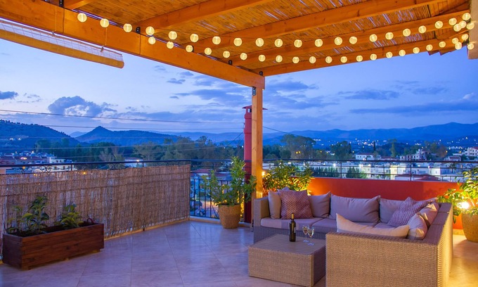 Nafplion City Centre Apartment | Family-Friendly Nafplio Veranda Apartment with Kitchen Access