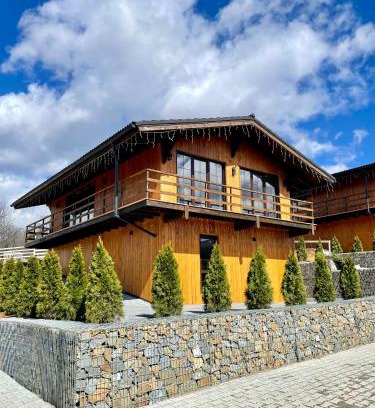 Skhidnytsya Apartment | Unforgettable Oceanfront Stays at Nafta Aparts & Villas