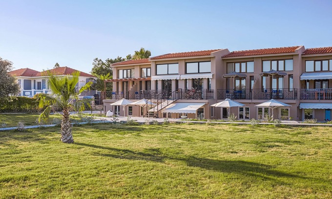 Potokaki Apartment | Ocean View Naftilos Residences II - Family-Friendly Retreat
