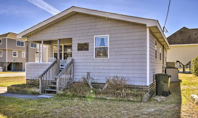 Nags Head Cottage | Cozy Nags Head Cottage: Oceanfront, Pet Friendly Retreat