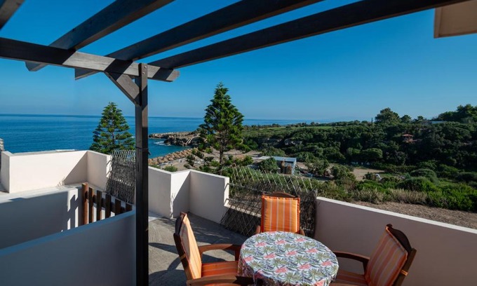 Agrilos Apartment | Pet-Friendly Naiada Stomio-B Apartment with Ocean View