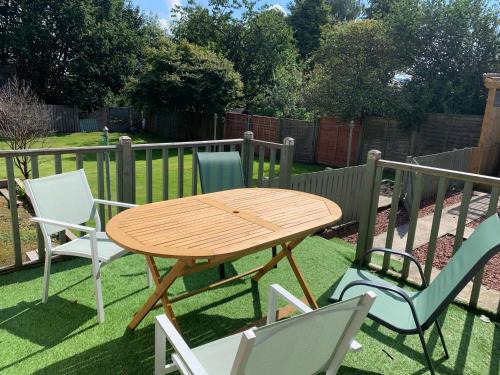 Balloch House | Discover Nairoo: Pet-Friendly Getaway with Top Ratings