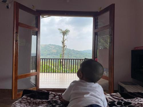Somvarpet Villa | Naisarga Hill View: Family & Pet-Friendly Retreat