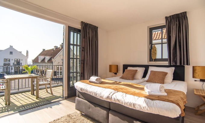 Oud-Loosdrecht House | Najade Resort: 4-Star Retreat with Family-Friendly Amenities