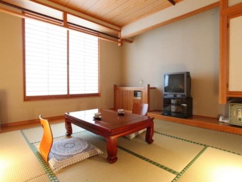 Matsumoto Hotel | Experience Nakanoyu Onsen Ryokan - Family-Friendly Retreat