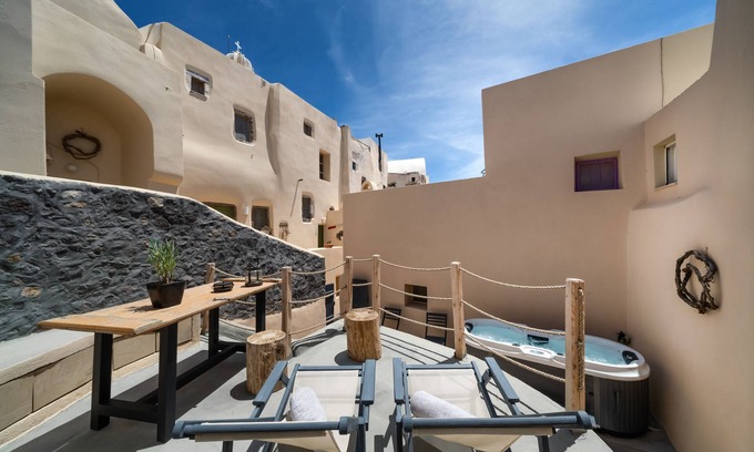 Emporio Villa | Ocean View Nalas Suites: Guest Rated 9.2 with Spa & Breakfast