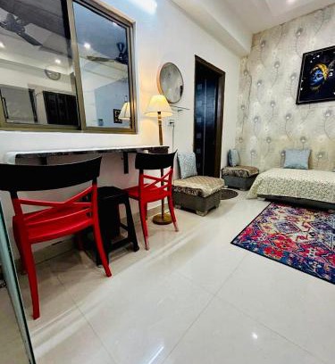 Vrindavan Apartment | Namah 1 BHK Resort Homestay with KITCHEN -4 min from Prem Mandir