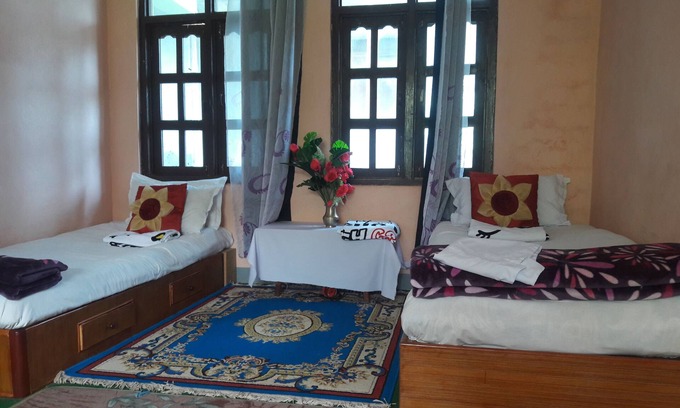 Panaoti House | Cozy Namaste Samudayik Homestay with Breakfast Included