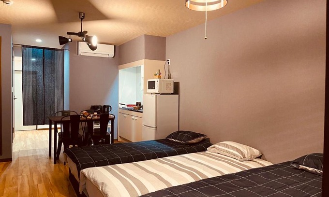Higashinari Villa | Convenient Namba Shinsaibashi Guest House with Hot Tub
