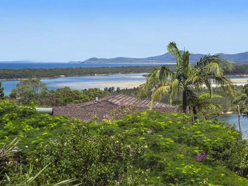 Nambucca Heads House | Inviting Nambucca Beach House: Ocean Views and Family Amenities