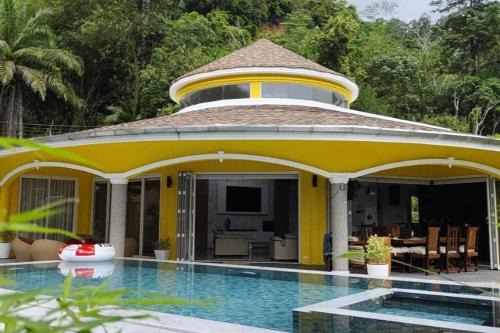 Kathu House | Relaxing Holiday Homes in Ban Pa Khlok, Thailand