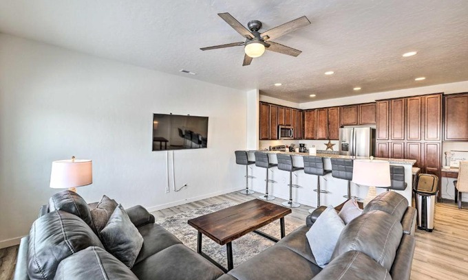 Nampa House | Cozy Nampa Townhome, Perfect for Family and Pets!