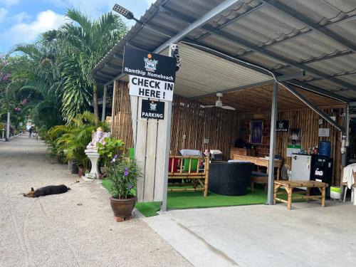 Ko Pha-ngan Cabin | Beachfront Bliss at Namthip Homebeach - Rated 8.3/10