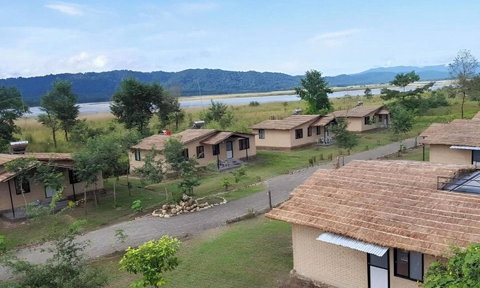 Kawasoti Cottage | Relax at Nana Jungle Resort with Oceanfront Views & Dining