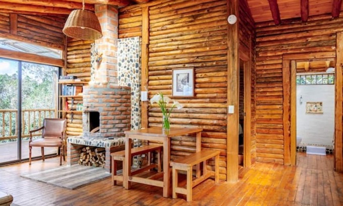 Medellin Cabin | Discover NANATU Cabin in Parque Arvi: Pet-Friendly Retreat