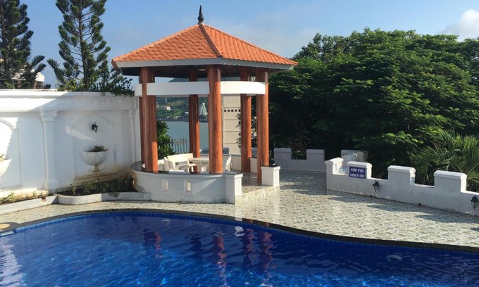 Vung Tau Villa | Cozy Nancy Sea Light Villa: Pet-Friendly Ocean View Retreat