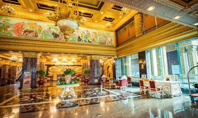 Tianhe Hotel | Relaxing Nanyang King's Gate Hotel with Pool & Spa Access
