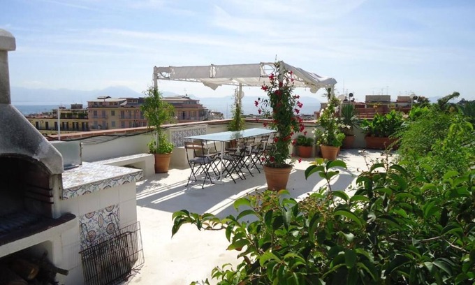 Chiaia Apartment | Naples Mergellina: Relaxing Getaway with Spa and Dining