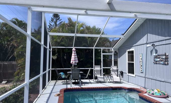 Naples Park House | Naples Park Retreat: Pet-Friendly 4BR Steps from the Beach