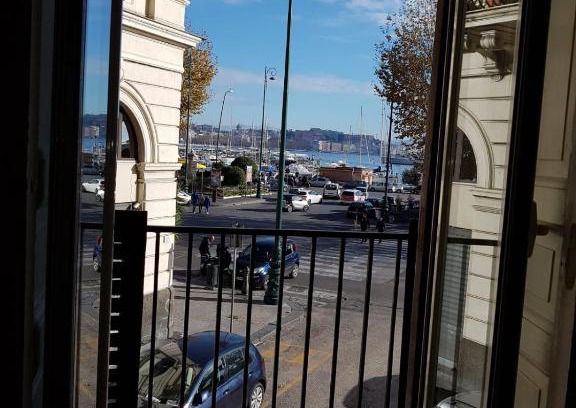 Mergellina Apartment | Charming Napoli Lungomare Caracciolo: Oceanfront Retreat