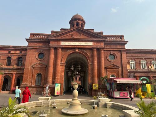 Amritsar Hotel | NAPTAPGO - Japanese Premium POD Hotel - 10 Mins Walk From Golden Temple