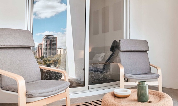 Zona 11 Apartment | Family-Friendly Narama with Spa and Breakfast Perks