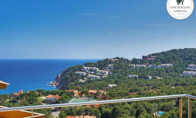 Tamariu House | Experience Naranja: Oceanfront Bliss for Family Getaways