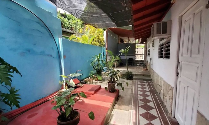 Puerto de Boniato Bed & Breakfast | Cozy Retreat at Narciso's B&B with Spa & Family Amenities