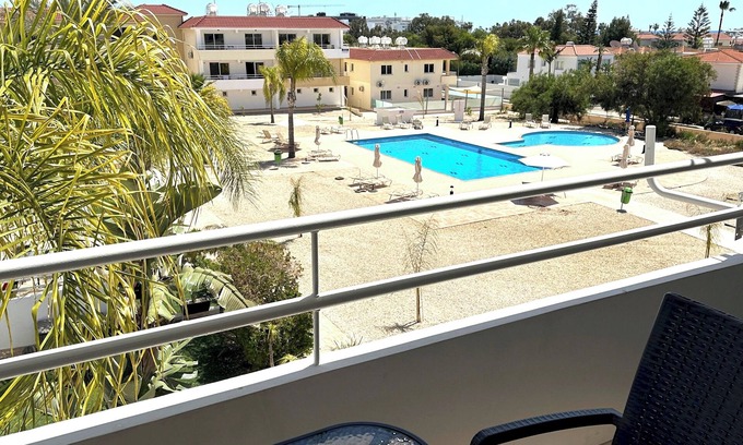 Ayia Thekla Apartment | Discover Narcissos Villa Thekla: Family-Friendly Retreat