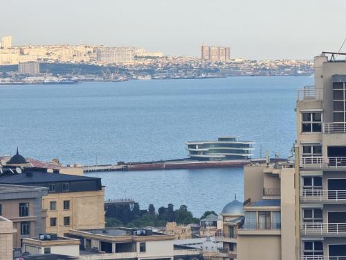 Yasamal Apartment | Scenic Narimanov Sea View Hotel with Family and Pet Options