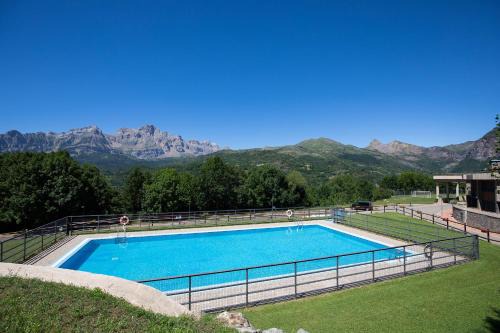Panticosa Apartment | Discover Family-Friendly Fun at Narnia by BeValle