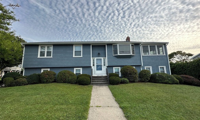 Eastward Look House | Beachside Retreat in Narragansett RI with Ocean Views