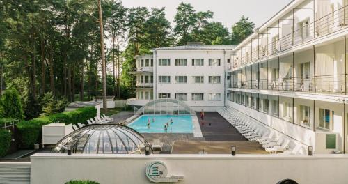 Narva-Joesuu Hotel | Relax at Narva-Jõesuu Medical Spa with Oceanfront Amenities