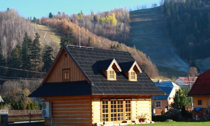 Levoca Cabin | Top-Rated Nasa Chata: Pet-Friendly Oceanfront Retreat