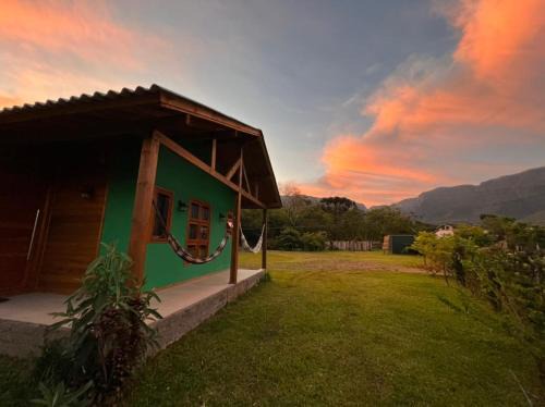 Praia Grande Ski Chalet | Discover Nascer do Sol: Pet-Friendly Oasis with Pool