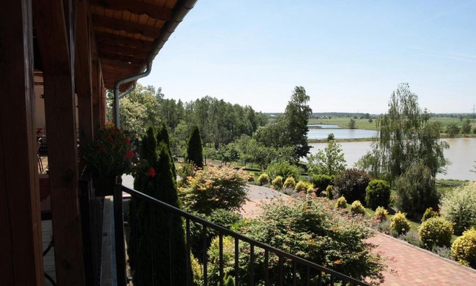Bierawa Bed & Breakfast | Ideal NASZ DWOREK: Guest Rated 10/10 with Breakfast