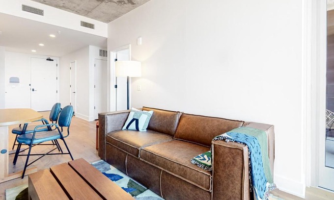 Rainey Street Historic District House | Discover Natiivo Austin VII: Family-Friendly & Poolside Retreat