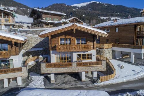 Schonbach House | Explore Nationalpark Chalet Rainerhorn with Family-Friendly Amenities
