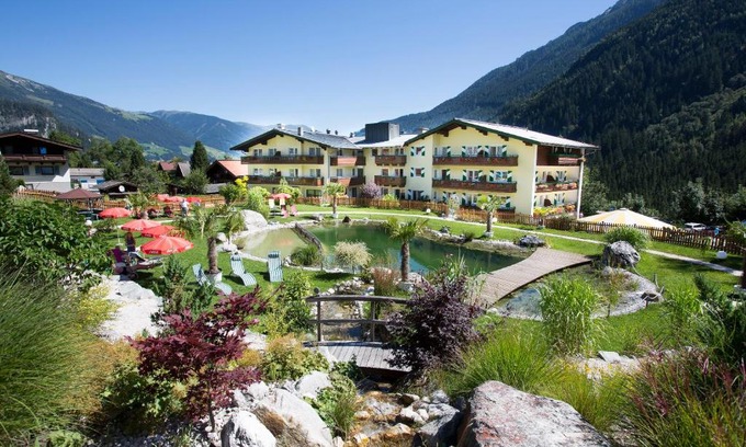Oberkrimml Hotel | Experience Comfort at Nationalparkhotel Klockerhaus